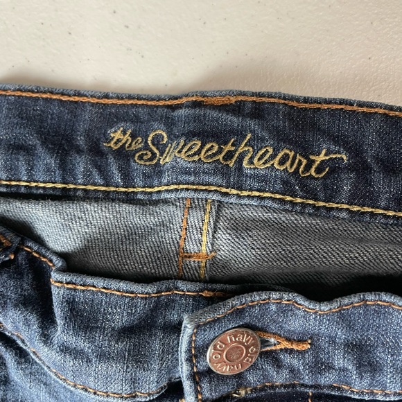 Old Navy The Sweetheart Jean Size 6 Short - Picture 2 of 9